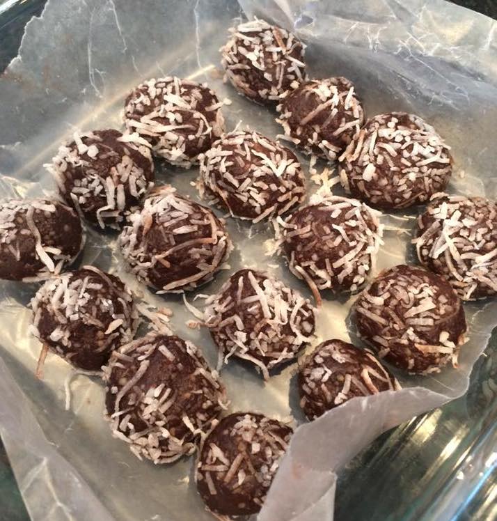 Chocolate Coconut Energy Balls